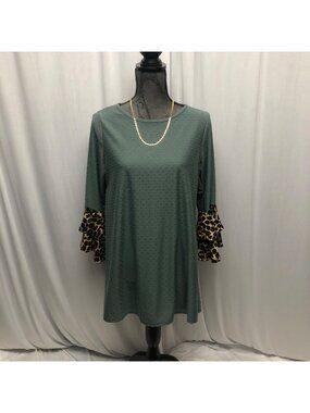 Perfect Peach Green Top Leopard Ruffle Sleeve Womens Sz Large Boho Casual Tunic